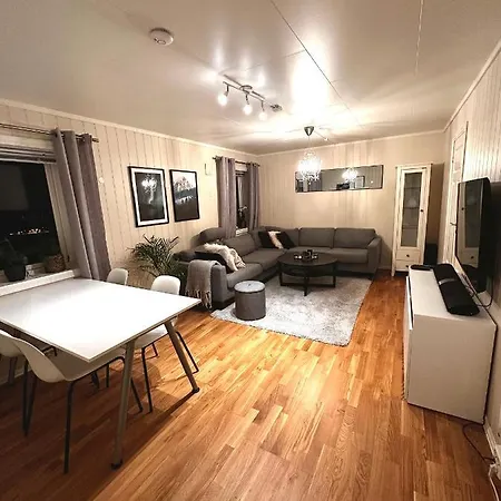 Cozy 2-bed On The Of Tromso! Apartmán Tromsø