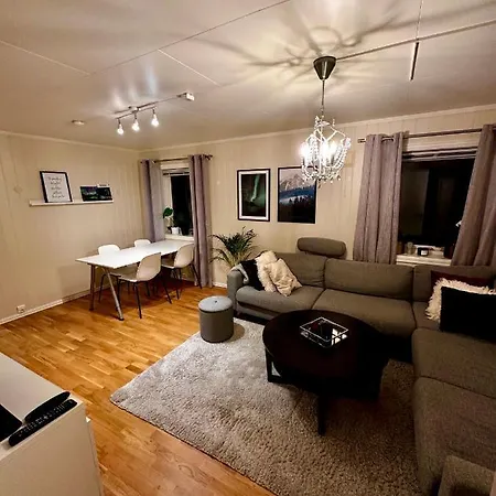 Cozy 2-bed On The Of Tromso! شقة *